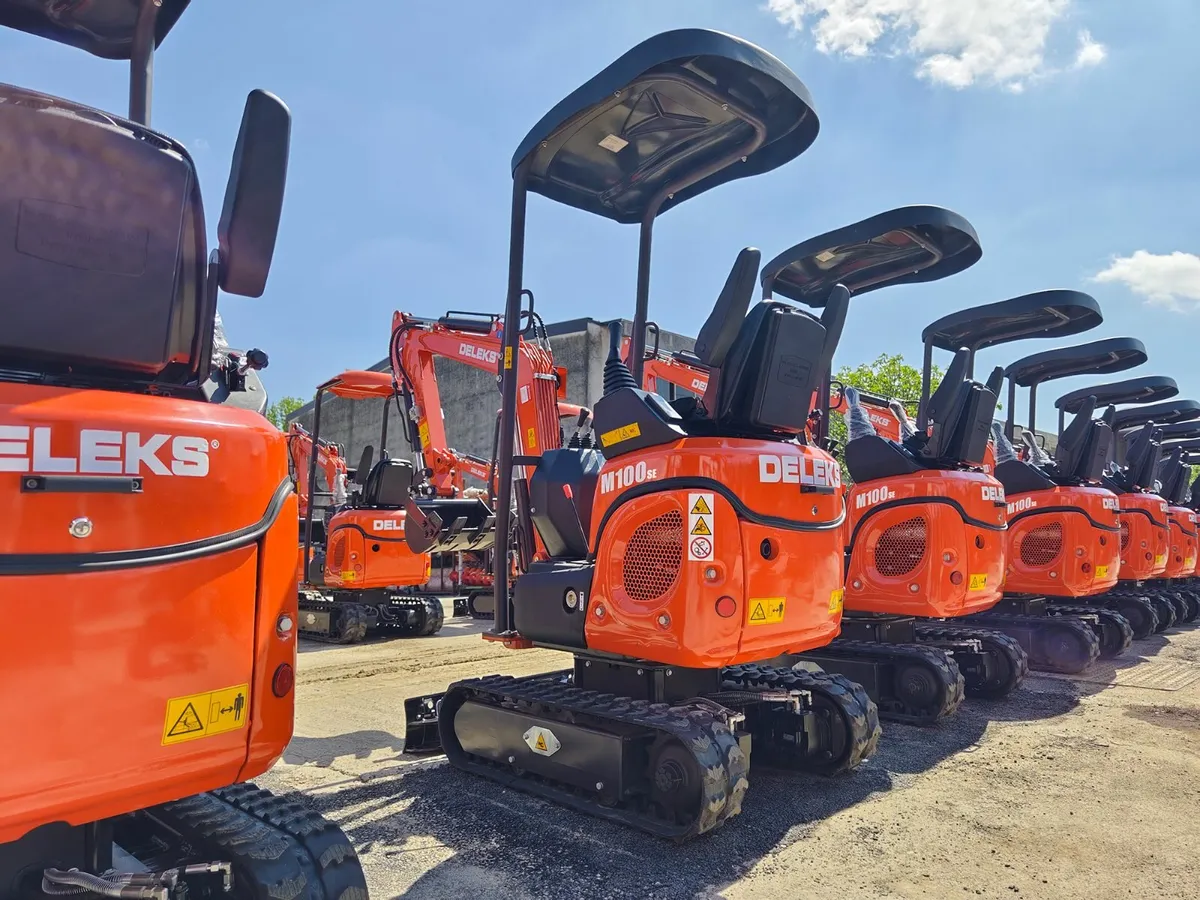 Mini excavator 1.0 ton, Kubota engine, Joysticks - Image 2