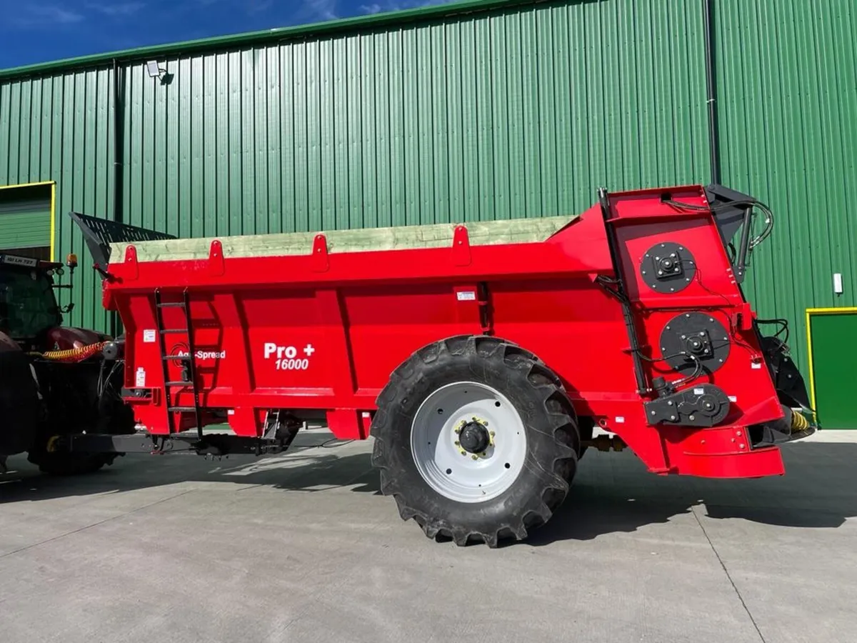 NEW AGRI SPREAD DUNG SPREADERS - Image 1