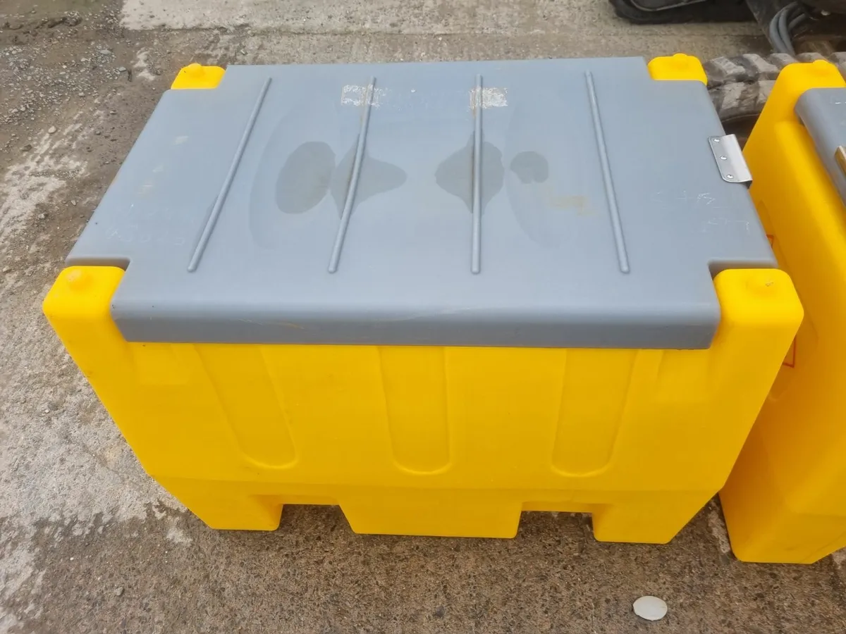 220L Litre Diesel Tank, Bowser , 12V Pump - Image 2