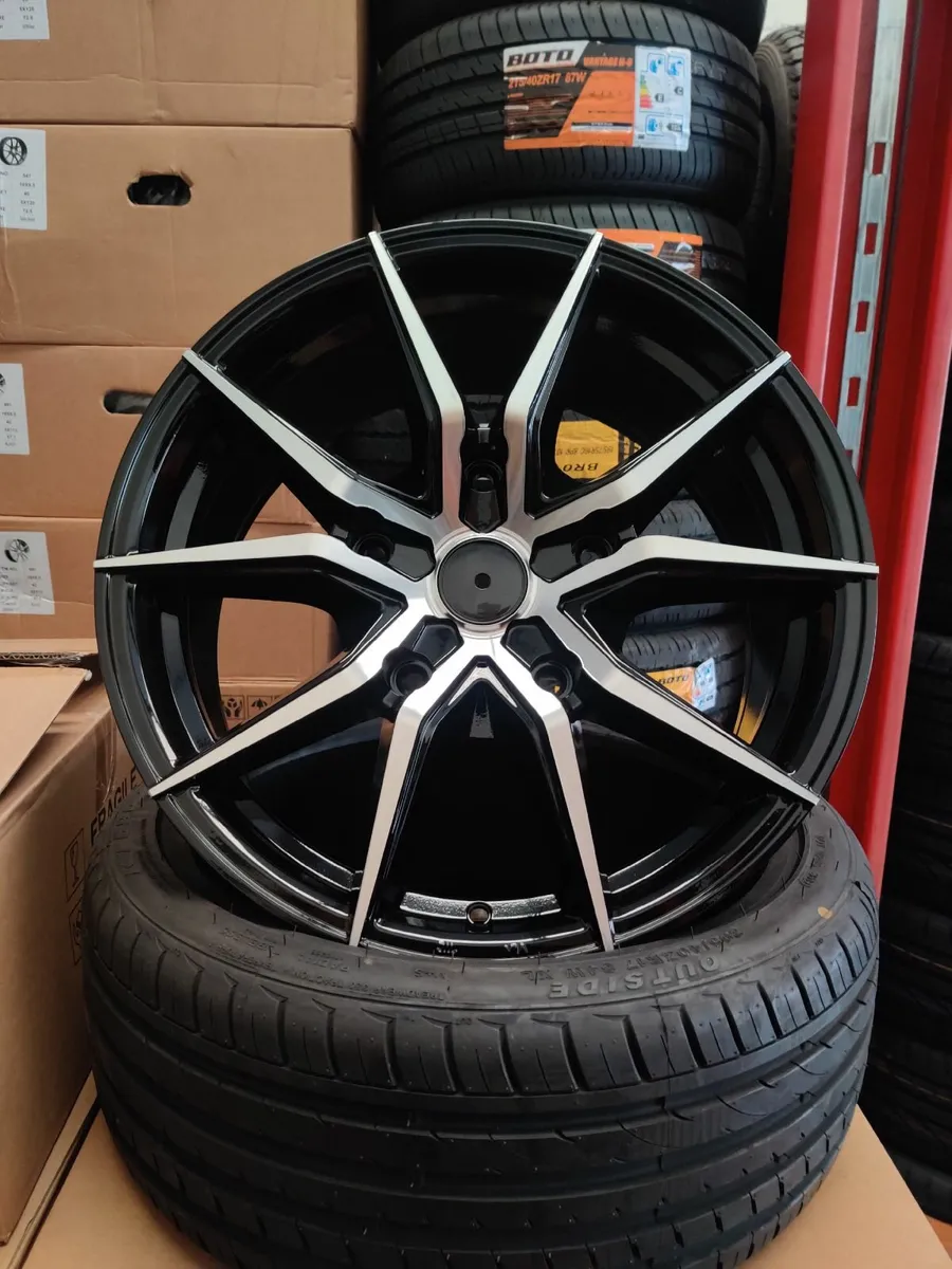 18"  Ford Transit Custom Alloy wheels Tyres Ava