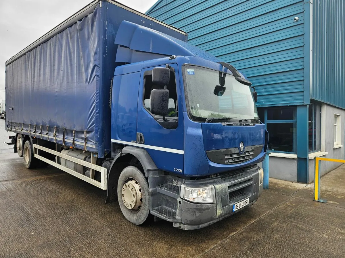 RENAULT PREMIUM 320 26 TONNE