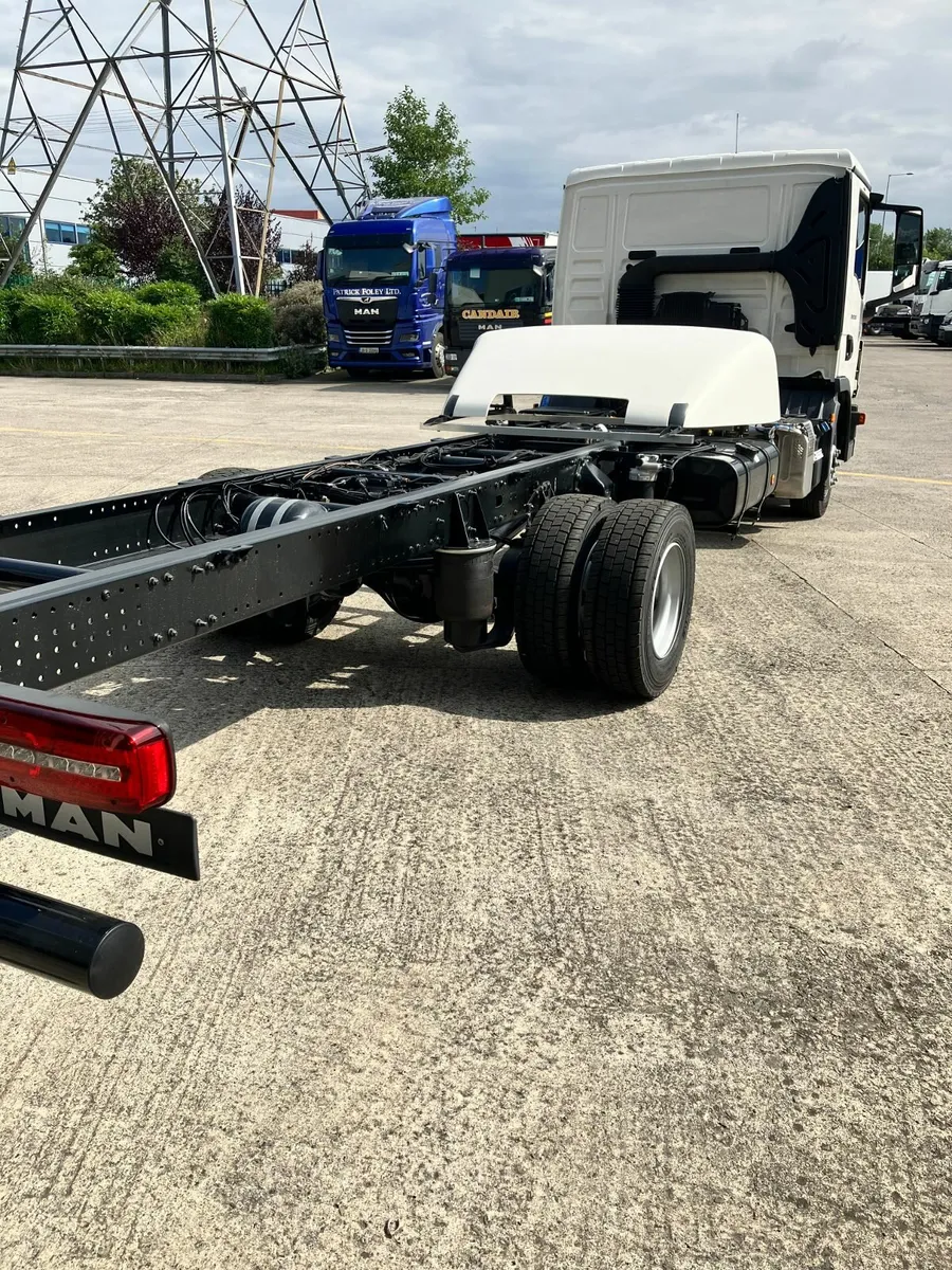 MAN TGL 12.190 12t chassis - Image 4
