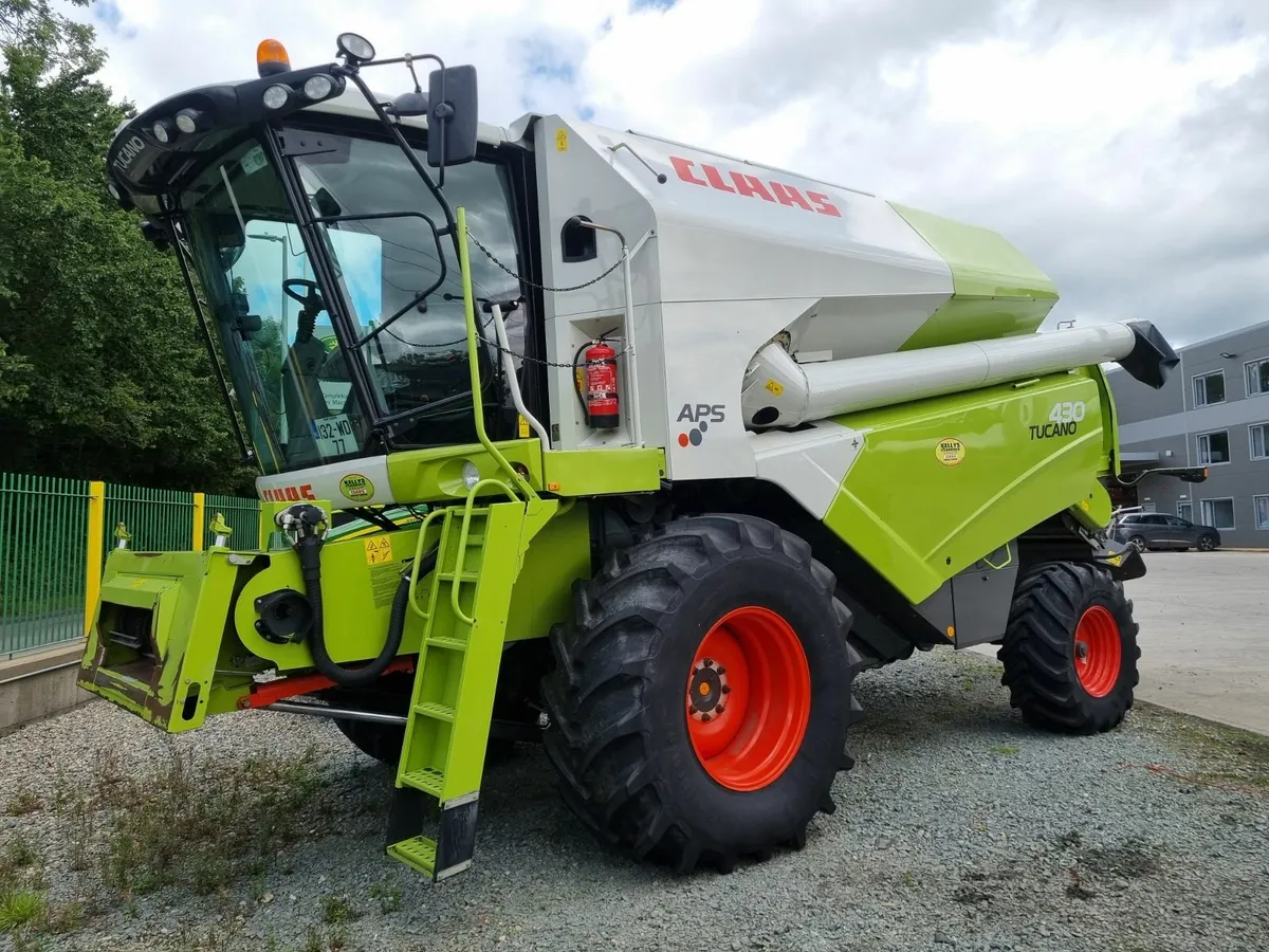 Claas 430 Tucano 2013 - Image 1