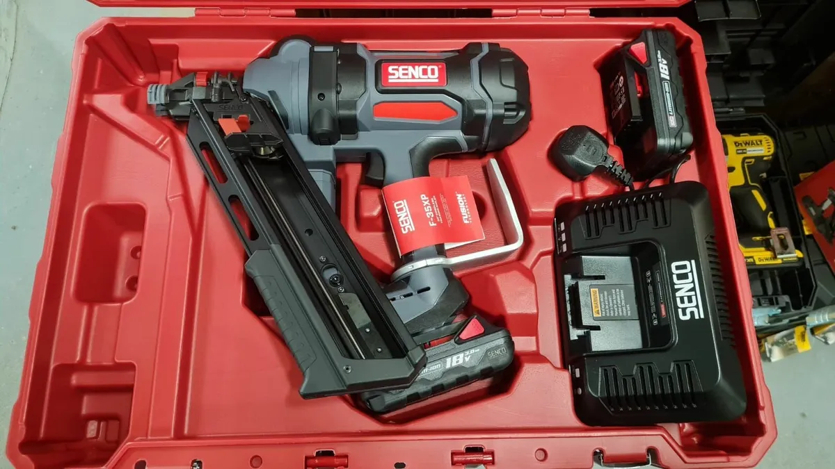 1st FIX SENCO NAILER F-35XP