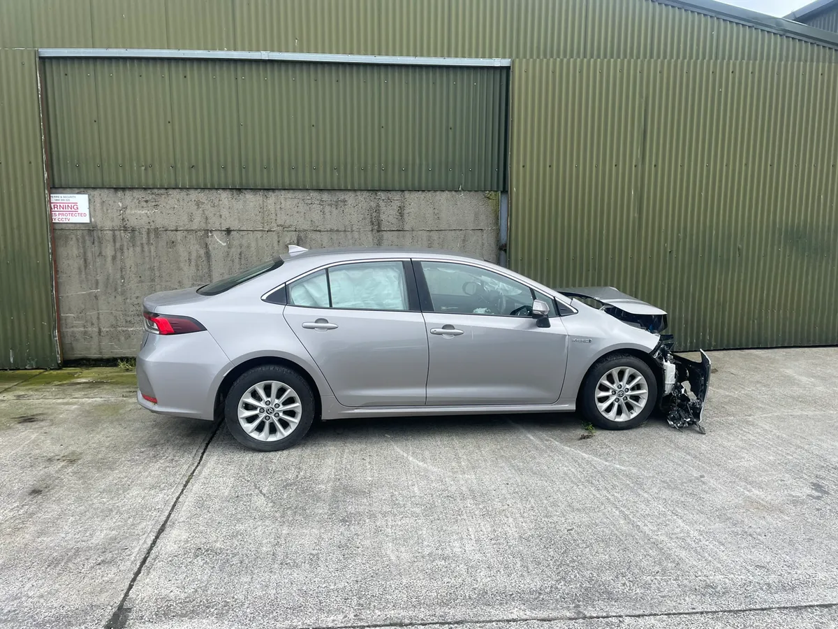 211 Toyota Corolla 1.8 Vvti auto for dismantling