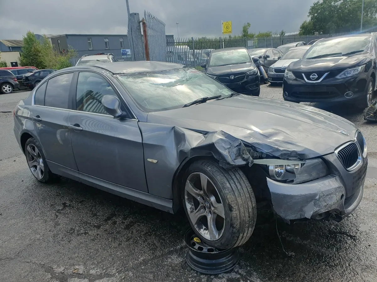 11 BMW 3 SERIES  318 2.0 D FOR BREAKING - Image 2