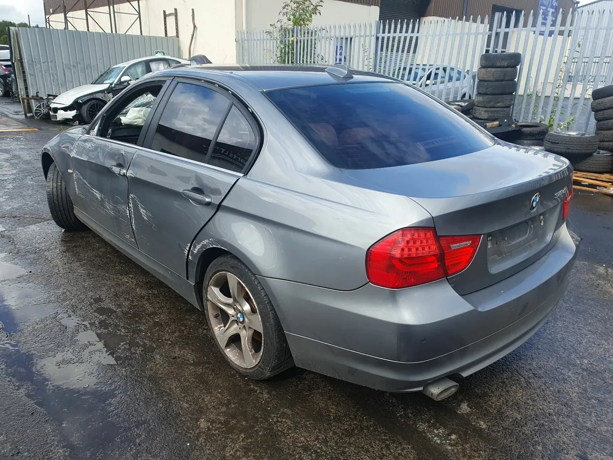 11 BMW 3 SERIES  318 2.0 D FOR BREAKING - Image 3