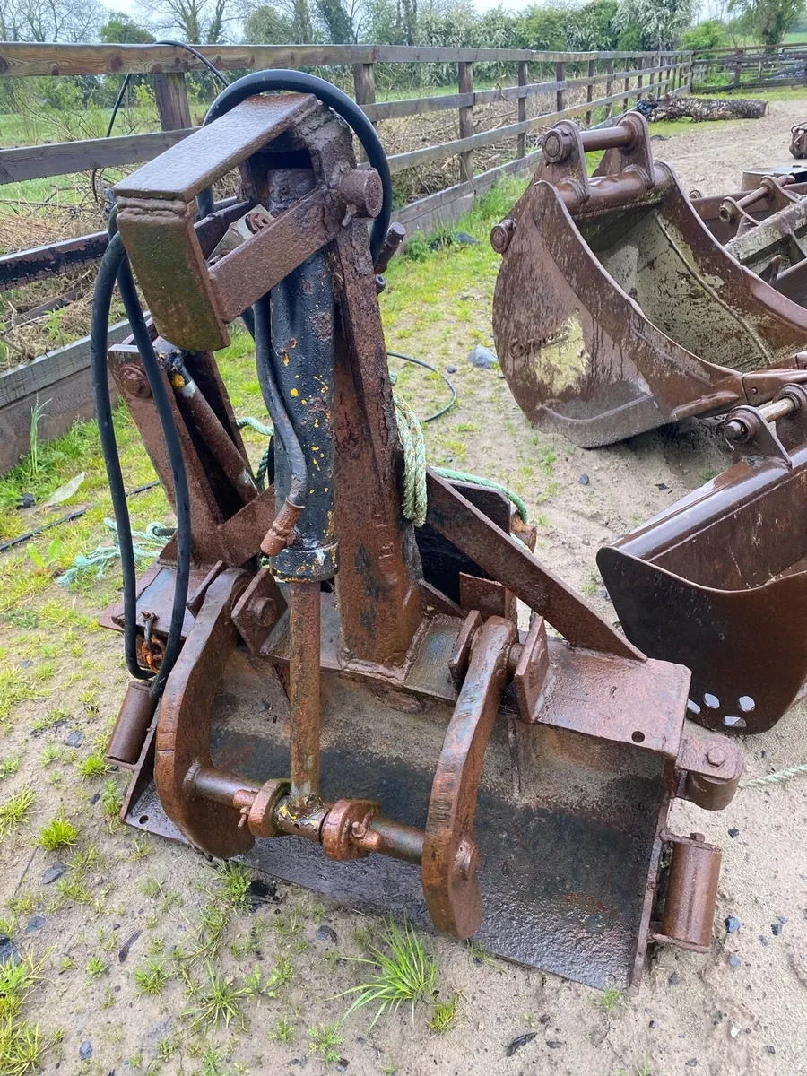 JCB Hitachi grab 45 mil pin - Image 1