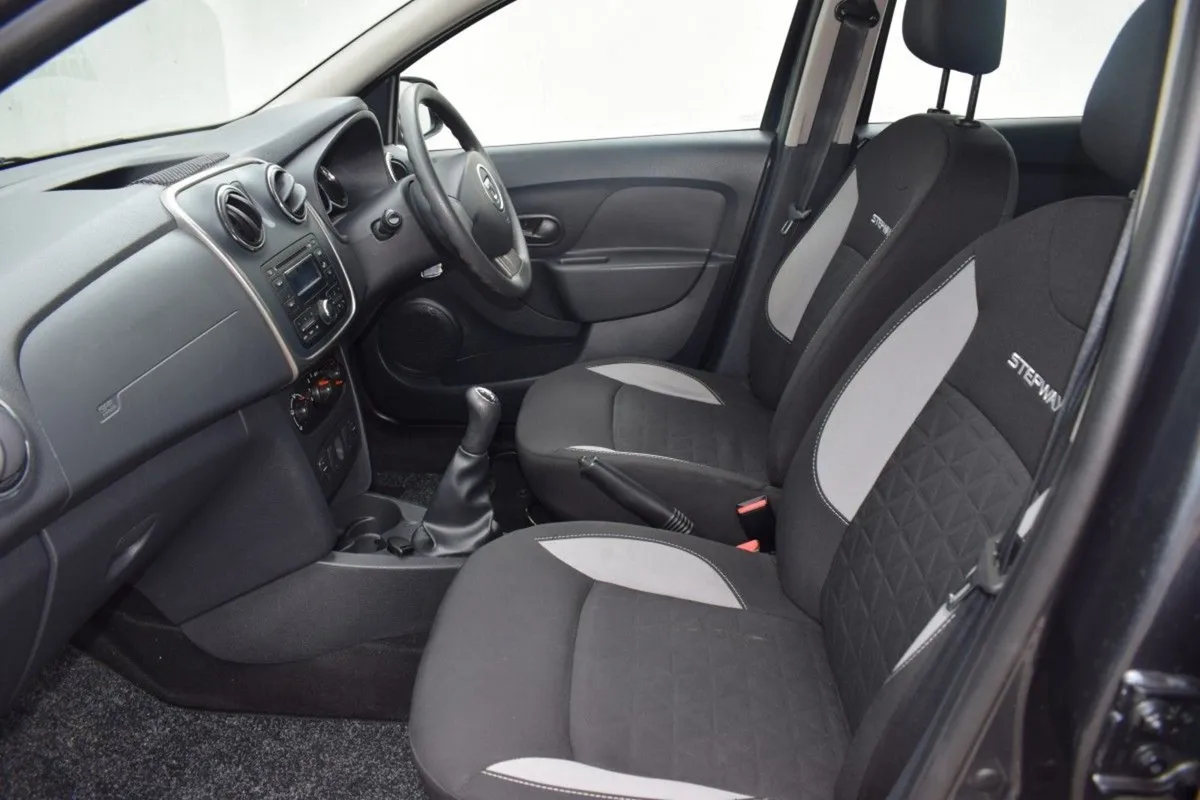 Dacia Sandero Stepway Alternative 1.5 DCi Diesel - Image 4