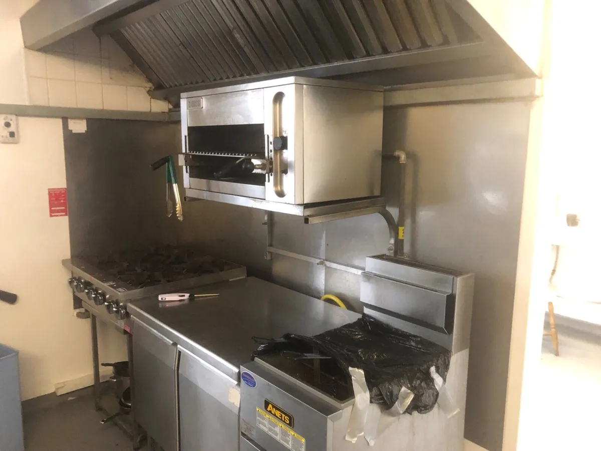 Complete commercial Kitchen
