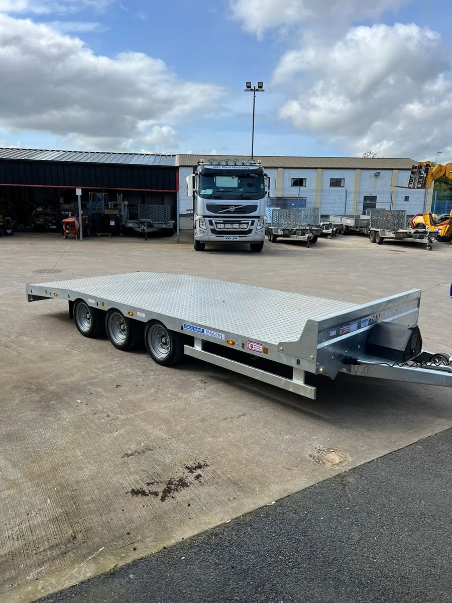 Dale Kane 16ft Triaxle Low Loaders