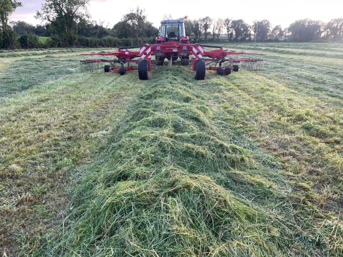 Lely Hibicus 855 30ft rake - Image 4