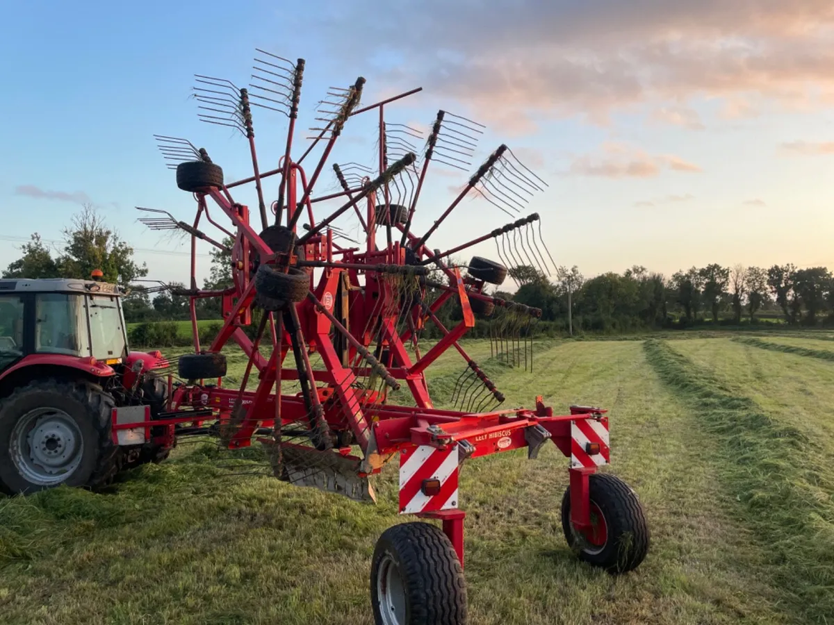 Lely Hibicus 855 30ft rake