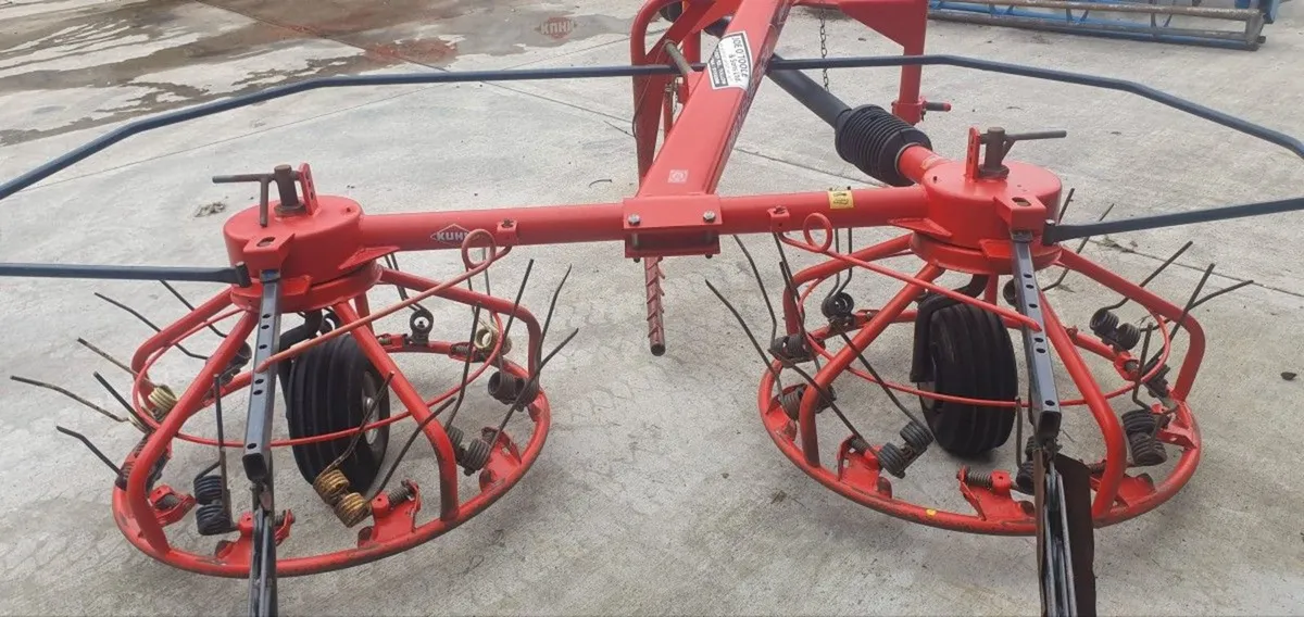Kuhn 300 Haybob - Image 3