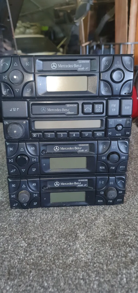 ORIGINAL MERCEDES RADIO