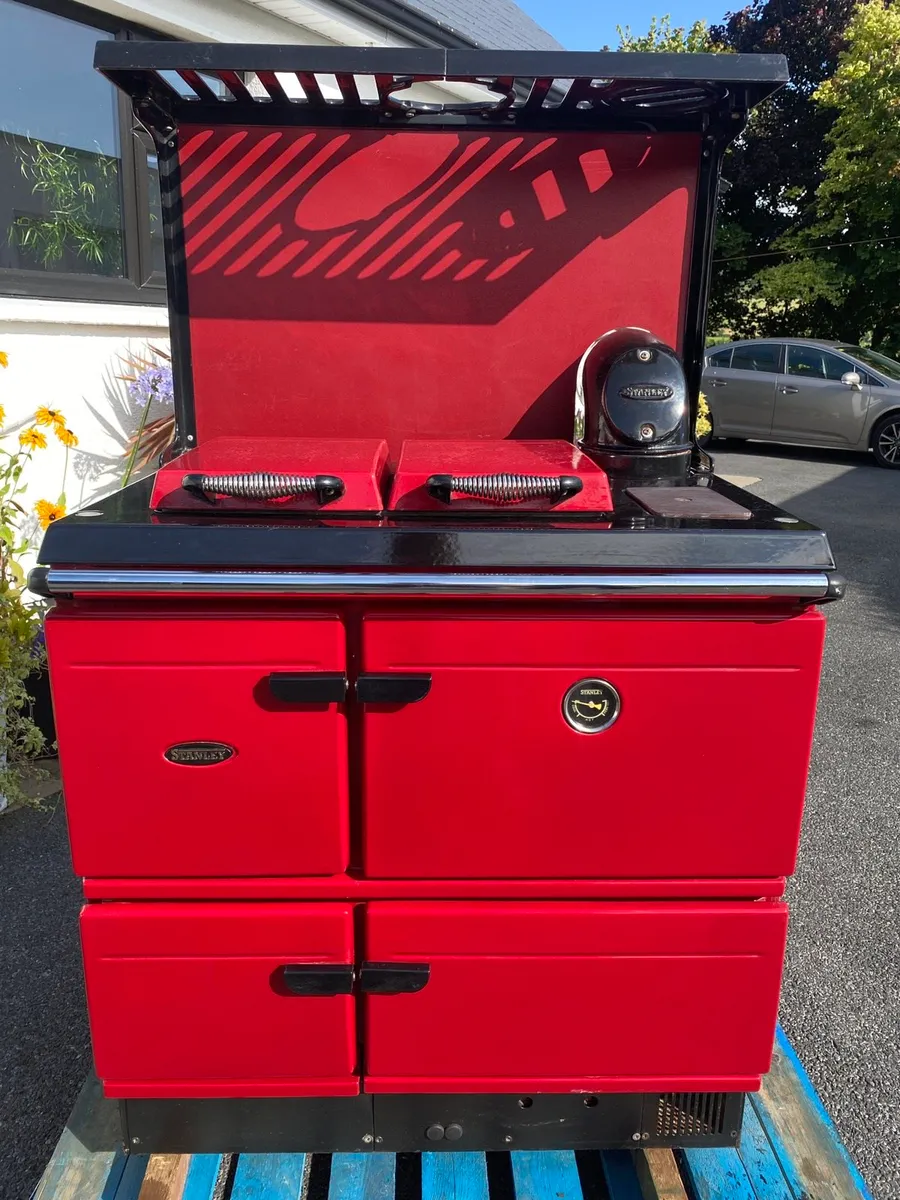 Stanley oil cooker and central heating boiler for sale in Co. Kilkenny for  €1,300 on DoneDeal