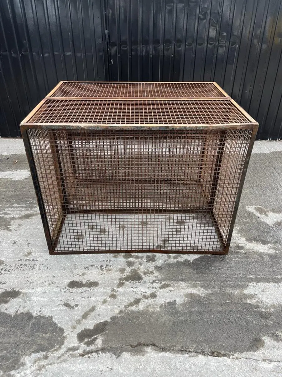 Dog Cage - Image 1