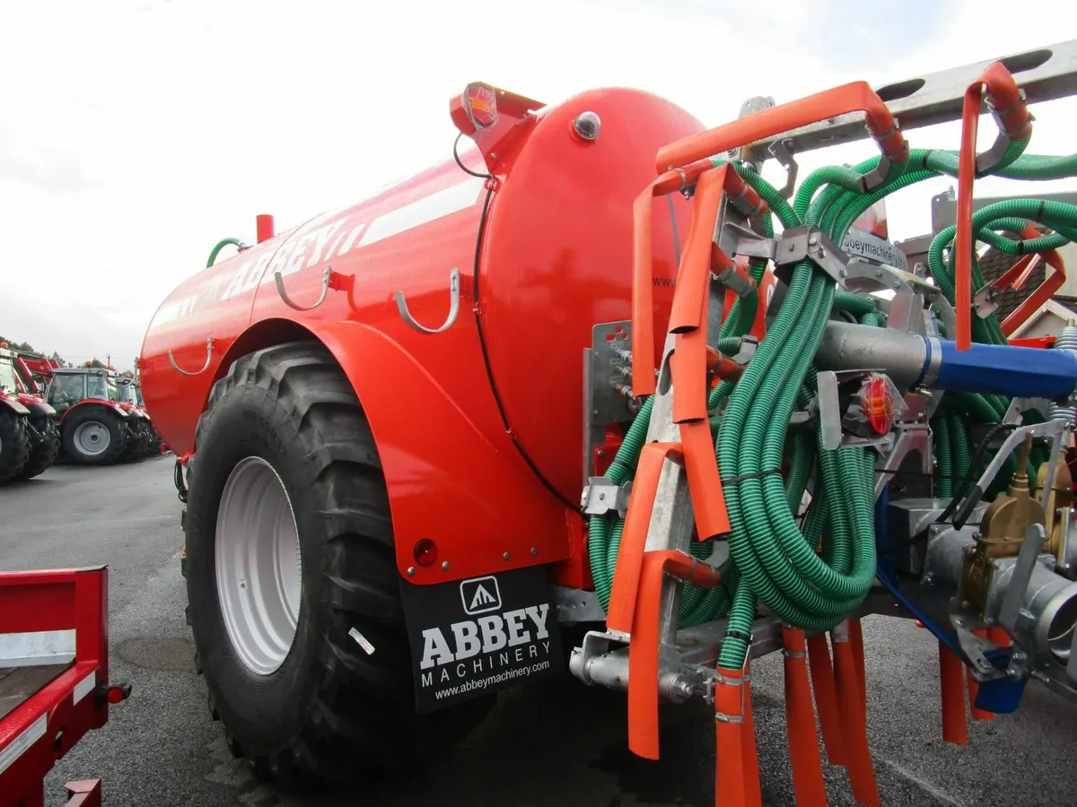 New ABBEY 2000R Tanker c/w 7.7mtr Dribble Bar - Image 3