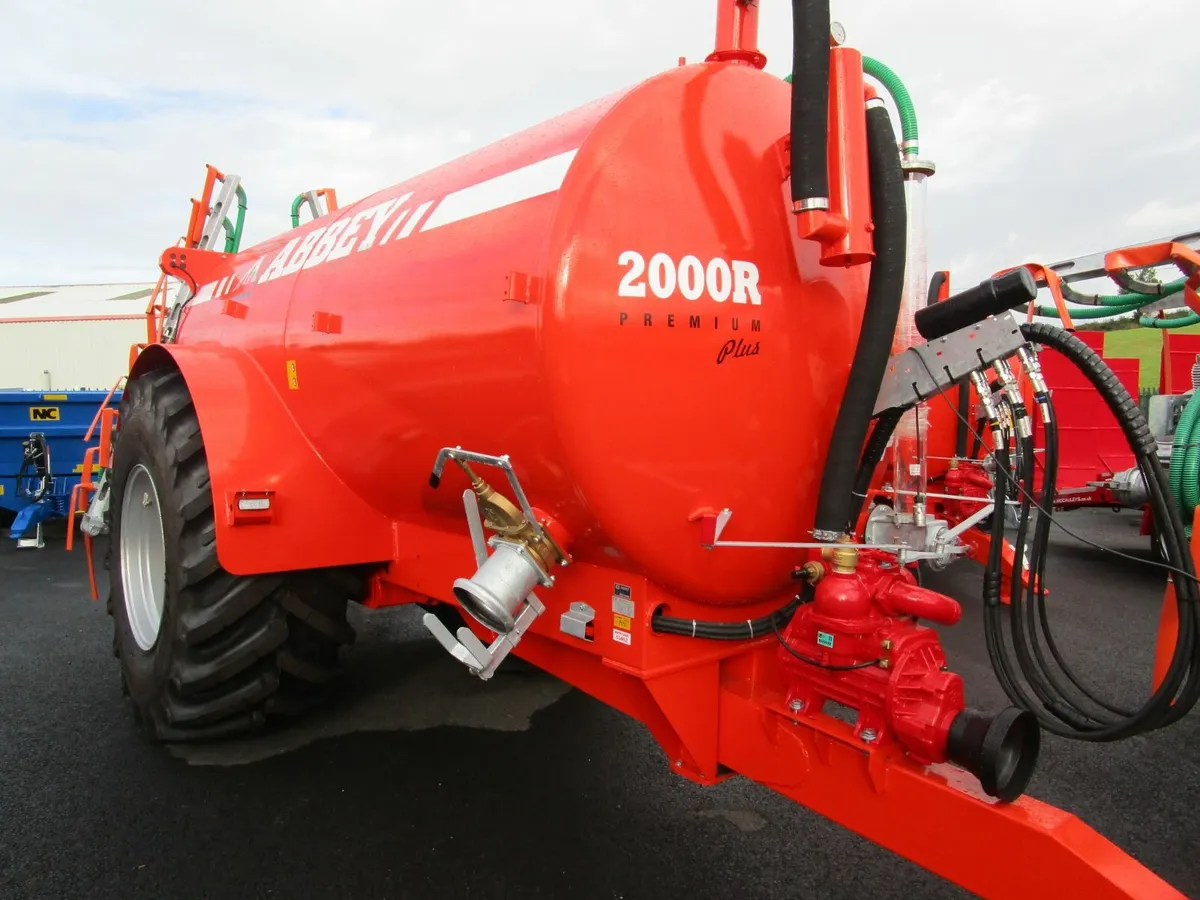 New ABBEY 2000R Tanker c/w 7.7mtr Dribble Bar - Image 1