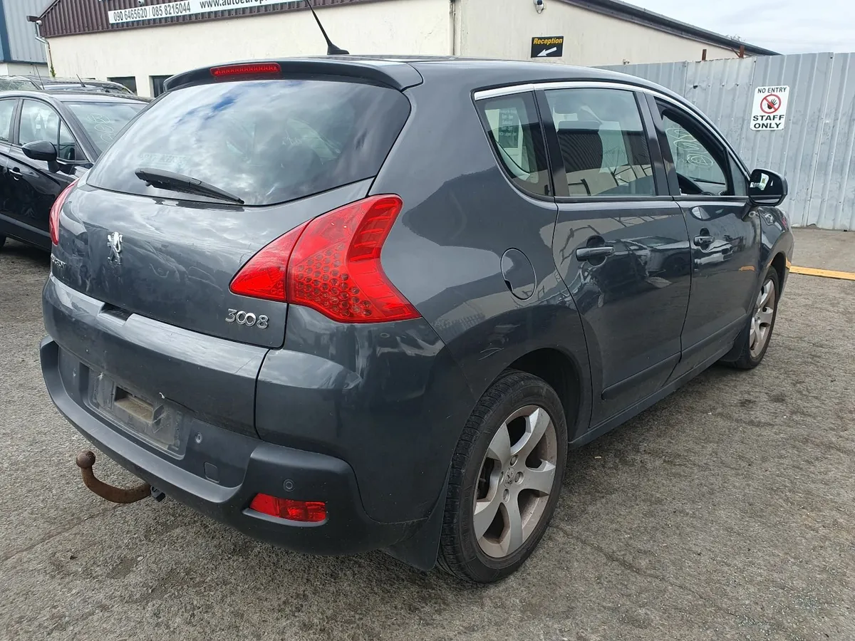13 PEUGEOT 3008  1.6 HDI FOR BREAKING - Image 3