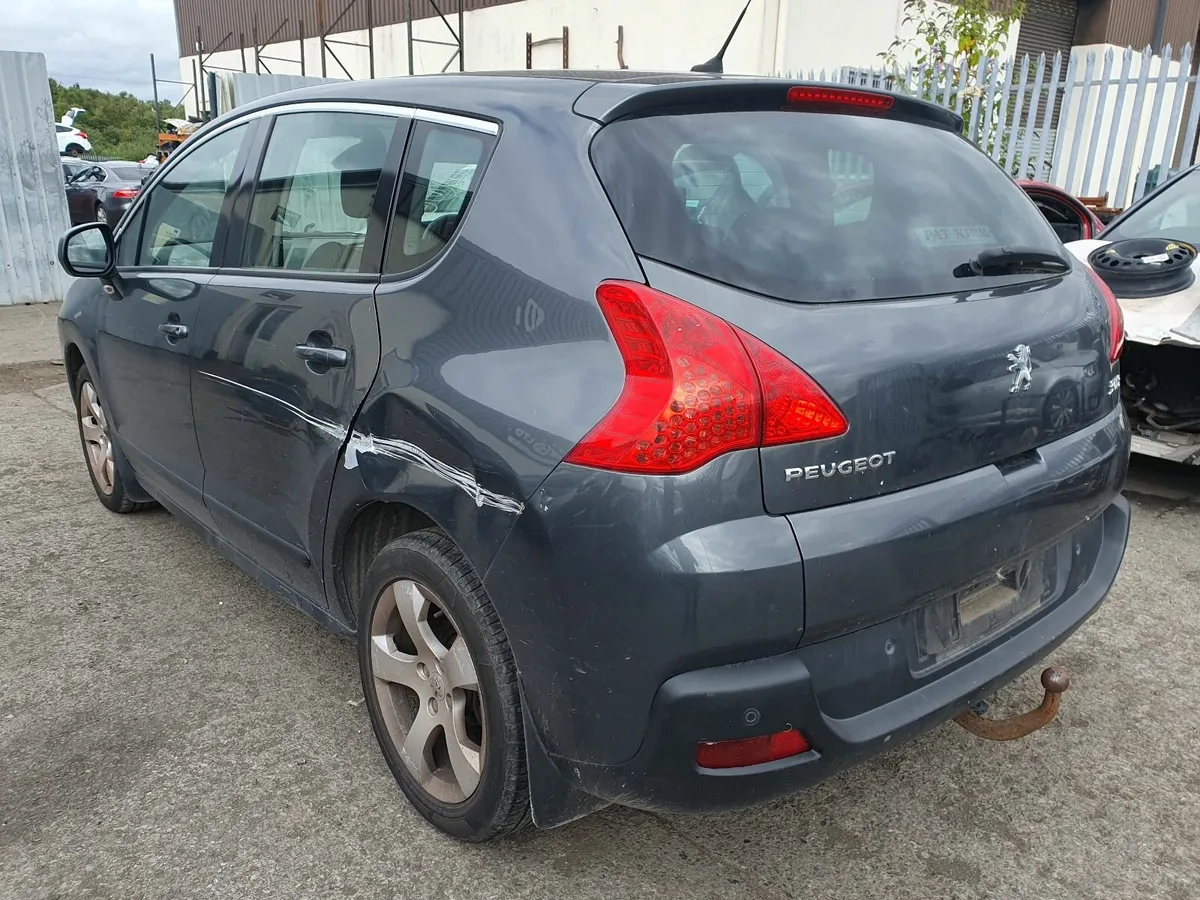 13 PEUGEOT 3008  1.6 HDI FOR BREAKING - Image 4