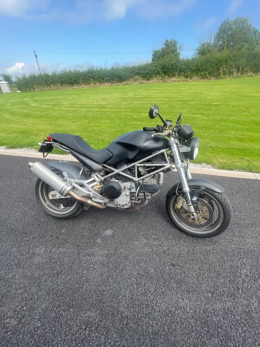 ドゥカティ モンスター900ie 21,000km