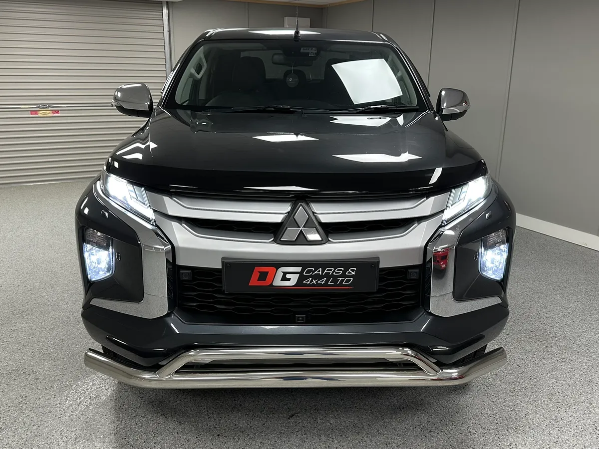 2020 Mitsubishi L200 2.3 DID Barbarian X Auto - Image 2