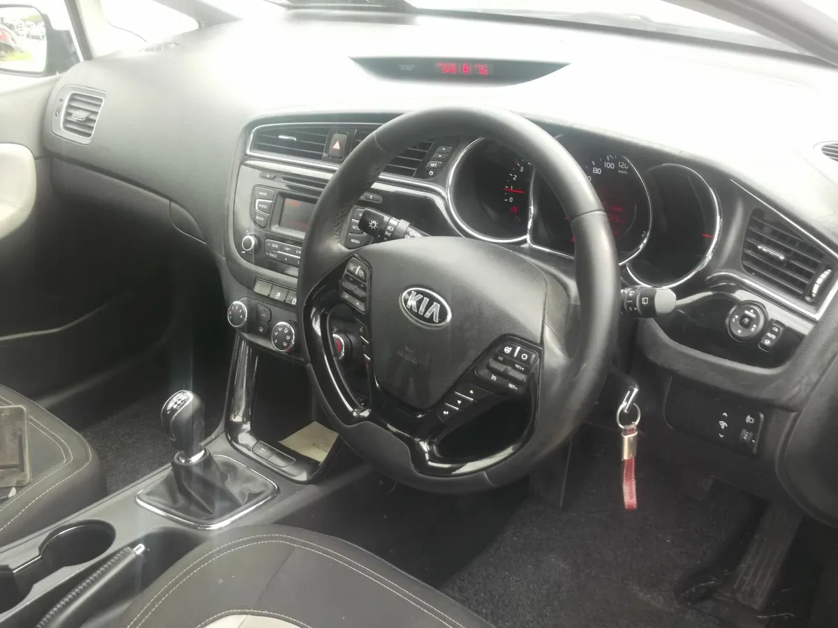 Kia Ceed 2017 1.6Crdi**FOR PARTS** - Image 2