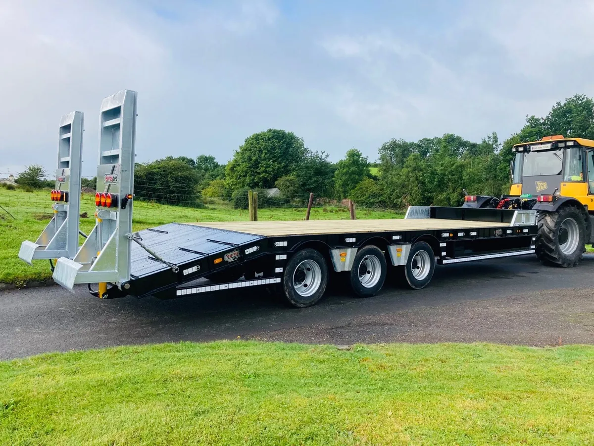 Tri axle low loader