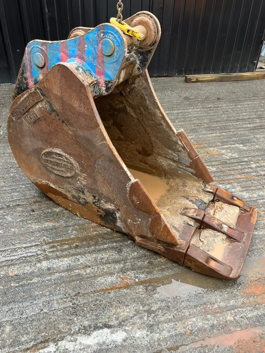 Bucket H0053 - Image 1