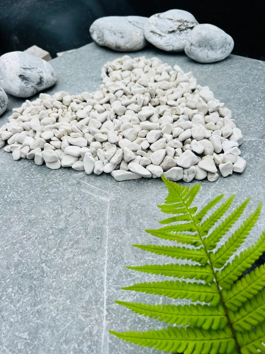 Memorial stones, polished grave pebbles, slate. - Image 4