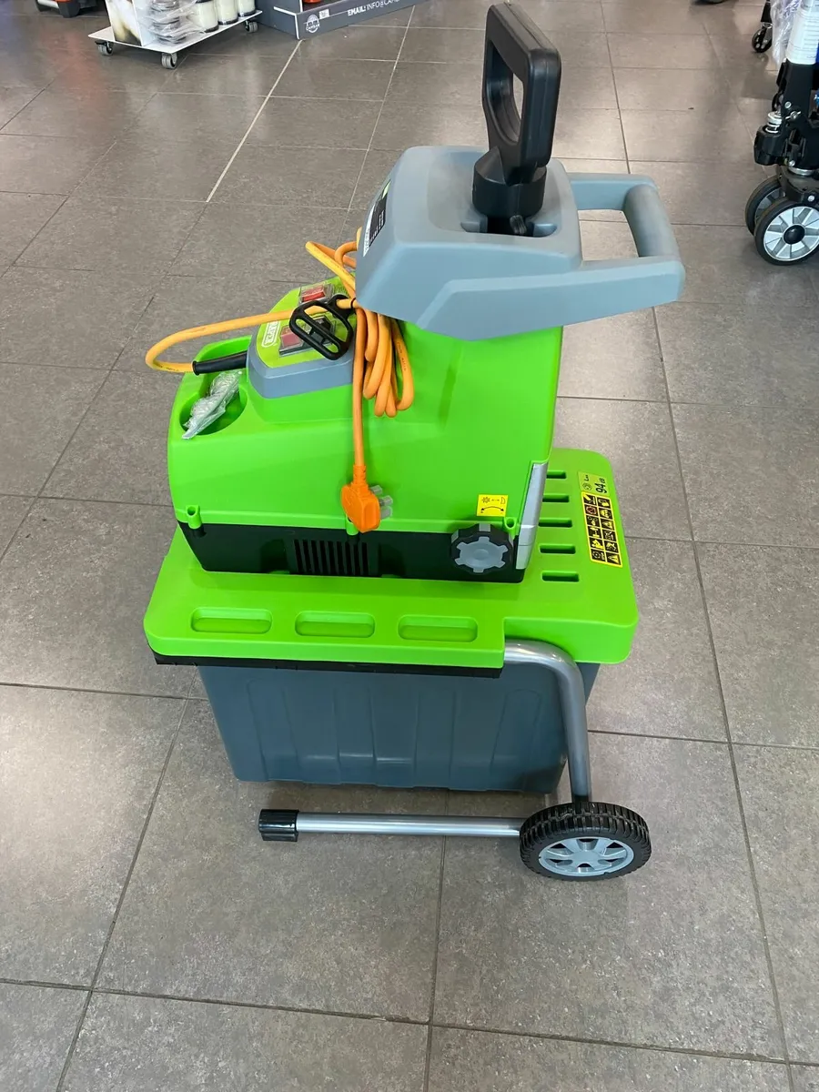Draper Quiet Garden Shredder - Image 4
