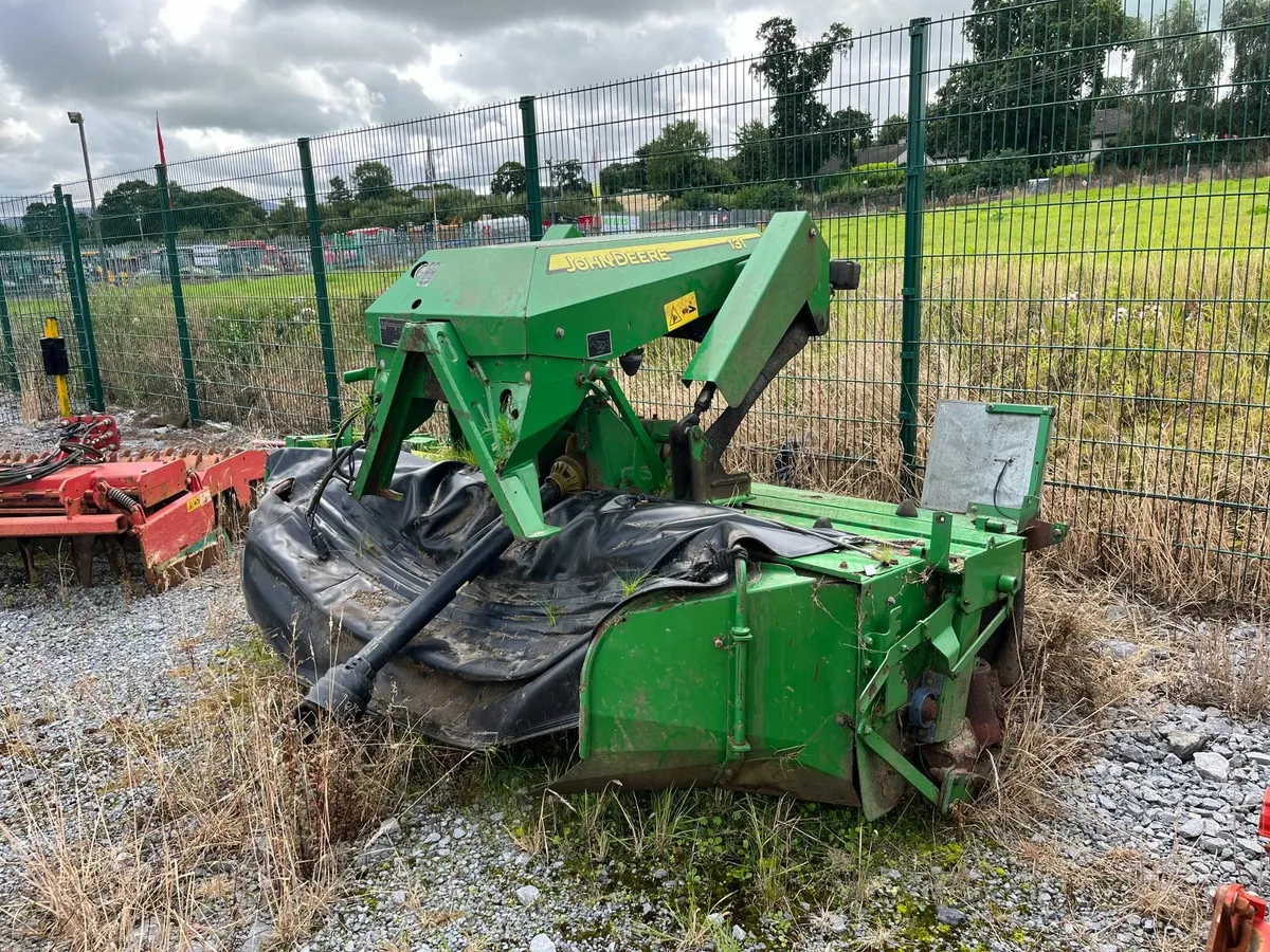 John Deere Front Mounted Mower - Image 3