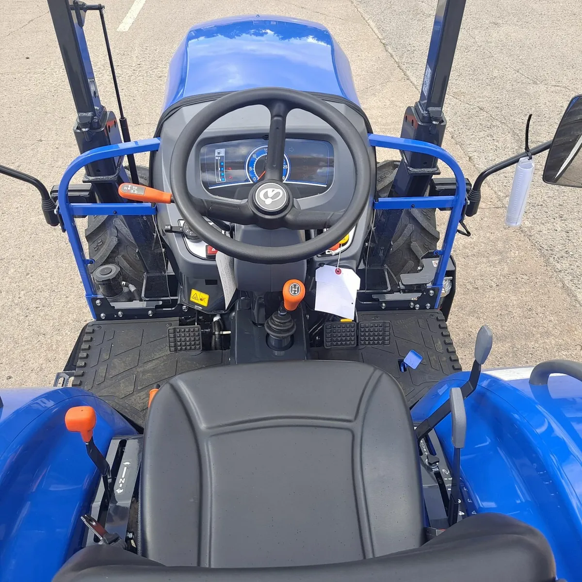 Iseki TLE3410 Compact Tractor - Image 4