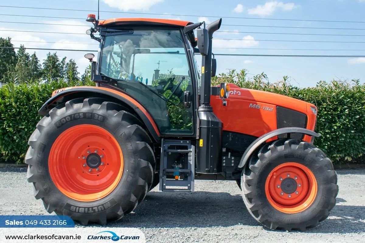 New Kubota M6132 Tractor - Image 4
