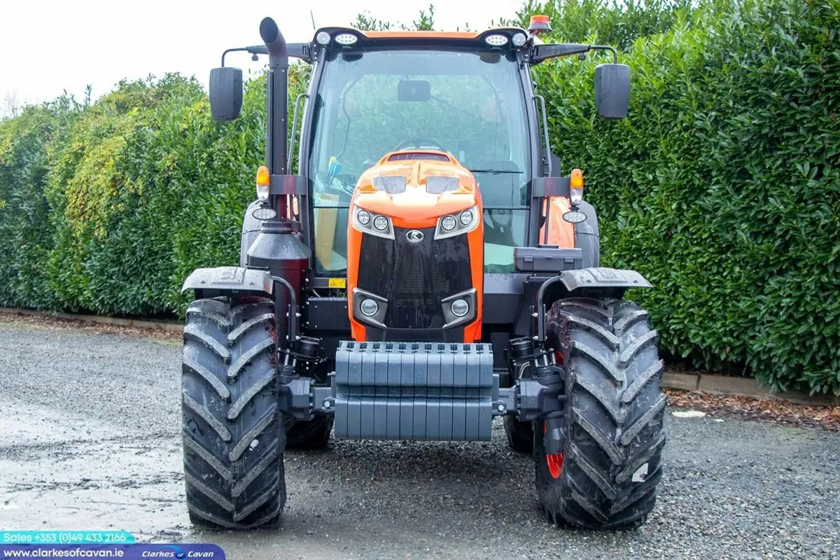 New Kubota M6-122 Tractor - Image 4