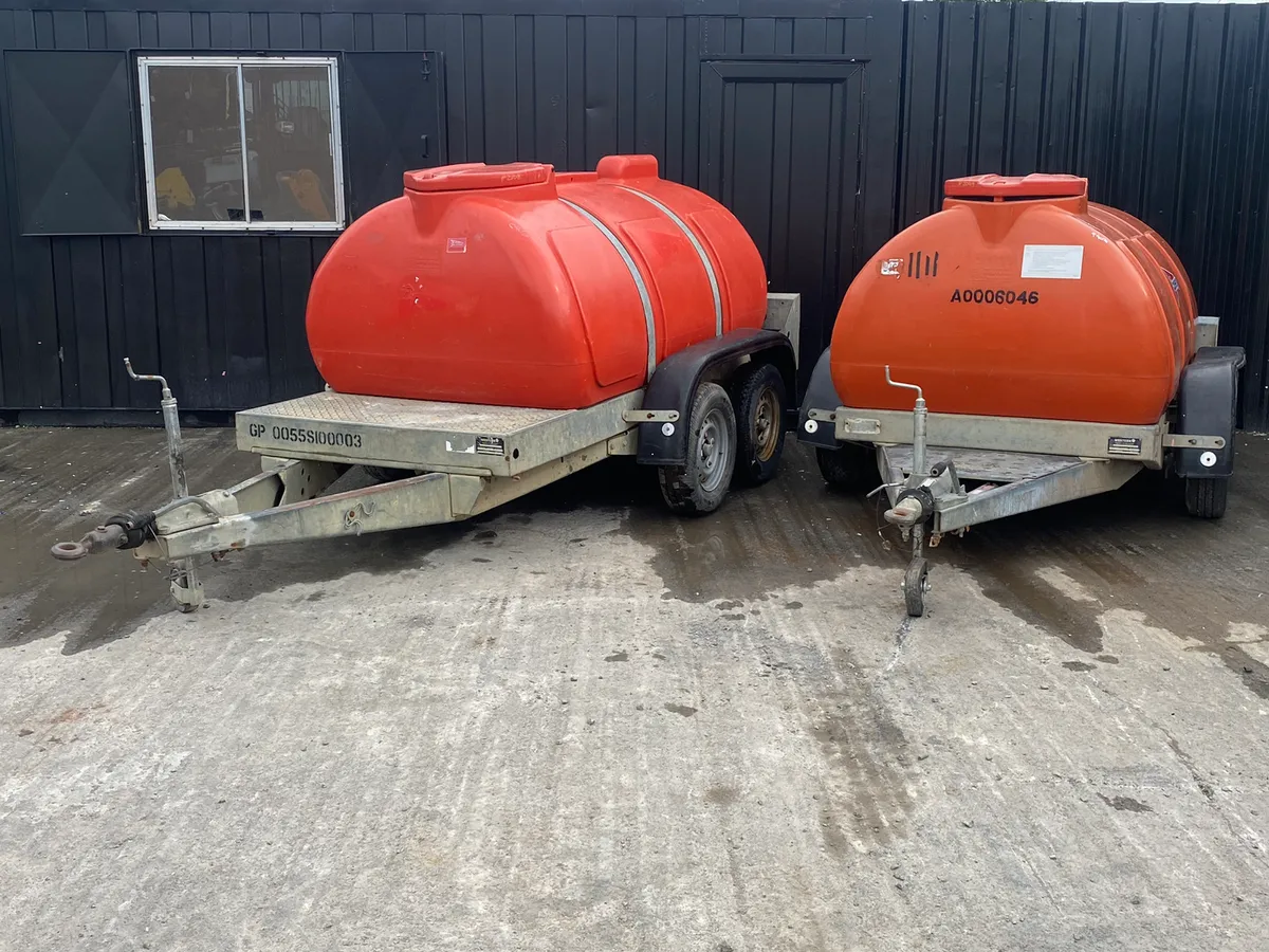 Choice of 2 2000L Double Axel Water Bowsers - Image 2
