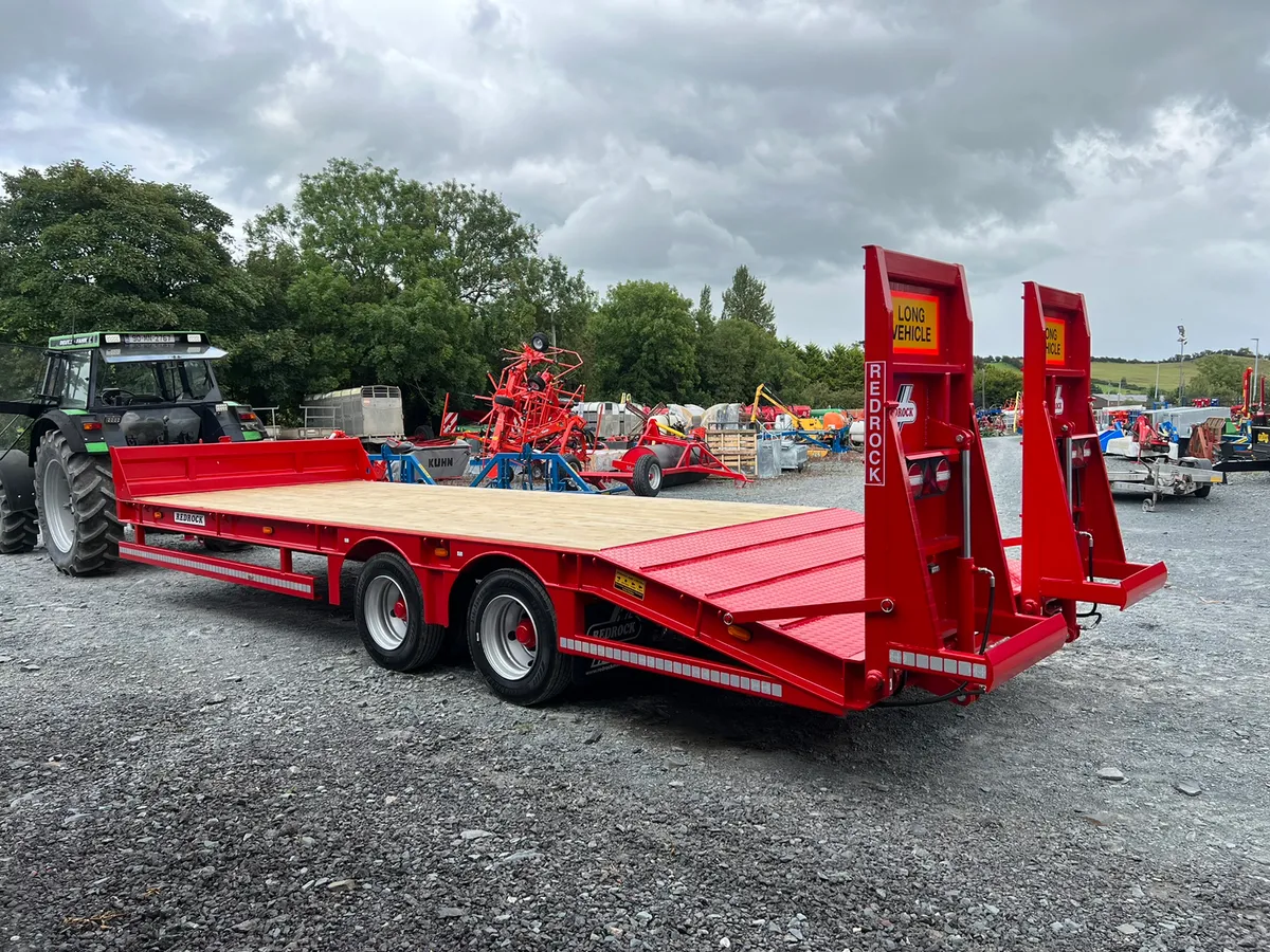 *** REDROCK 19 T LOW LOADER *** - Image 3