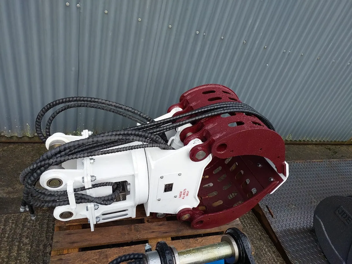 Selector Grabs - Image 1