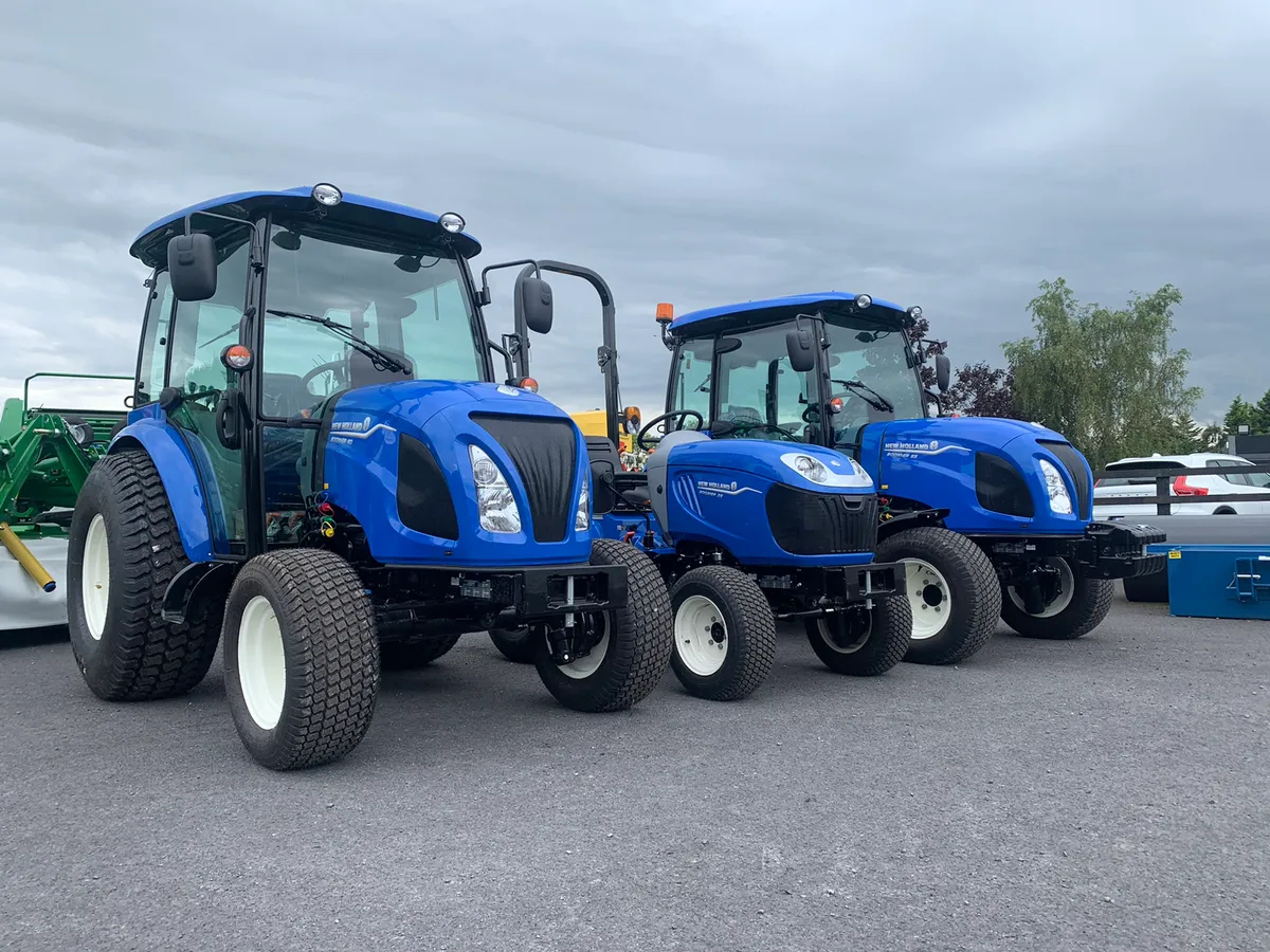 New Holland Boomers - Image 1