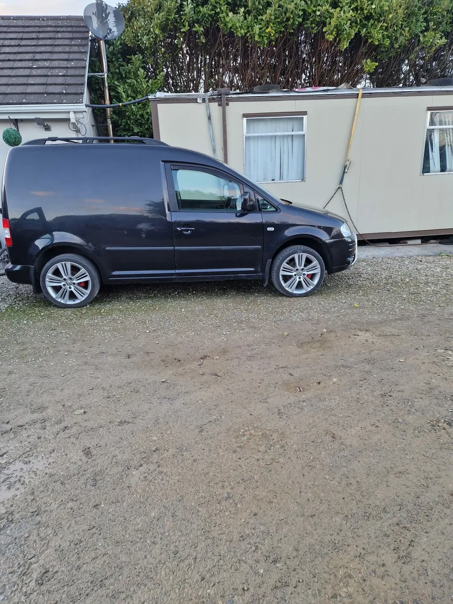 Breaking caddy vans all parts available 2004-2012 - Image 3