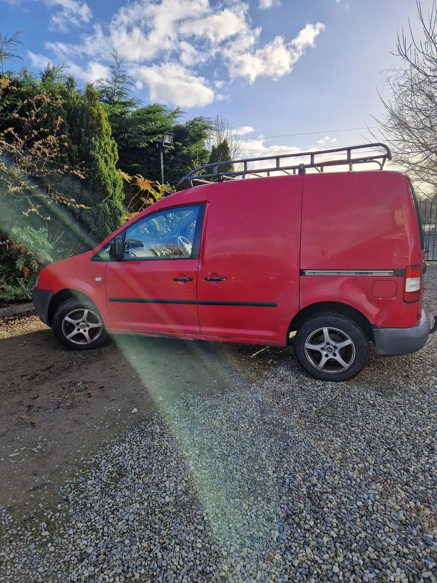 Breaking caddy vans all parts available 2004-2015 - Image 1