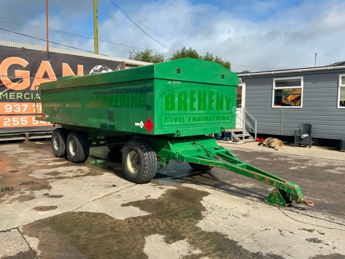 11000lt TRI AXLE BUNDED FUEL BOWSER......1530. - Image 1