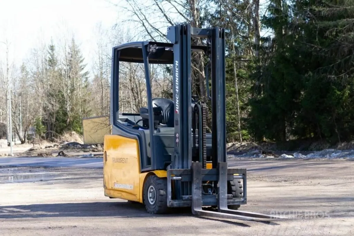 Jungheinrich EFG 216 forklift 6 meter mast - Image 2