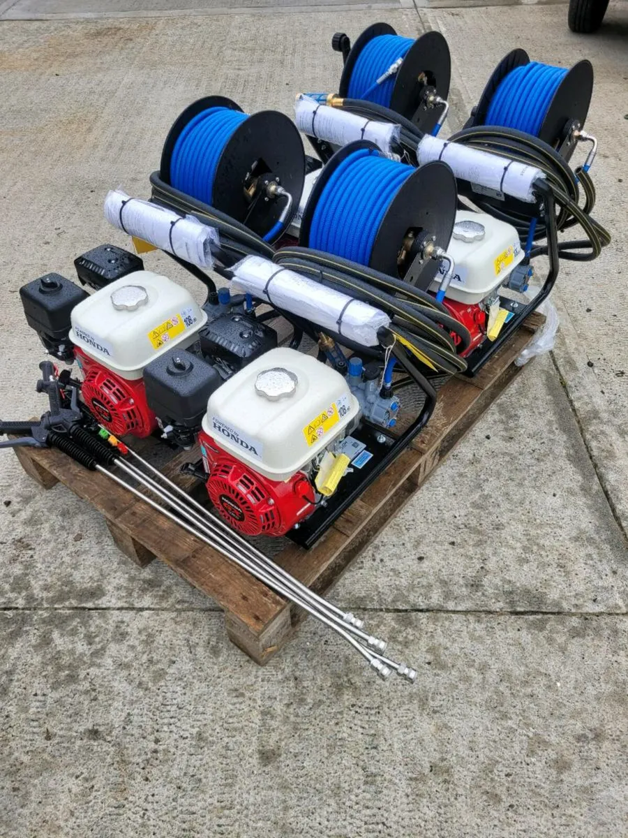 Power washers for sale in Co. Clare for €730 on DoneDeal