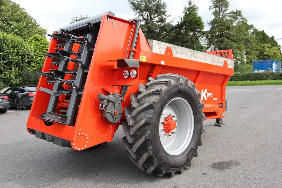 New Ktwo 7ton Muck Spreader - Image 3