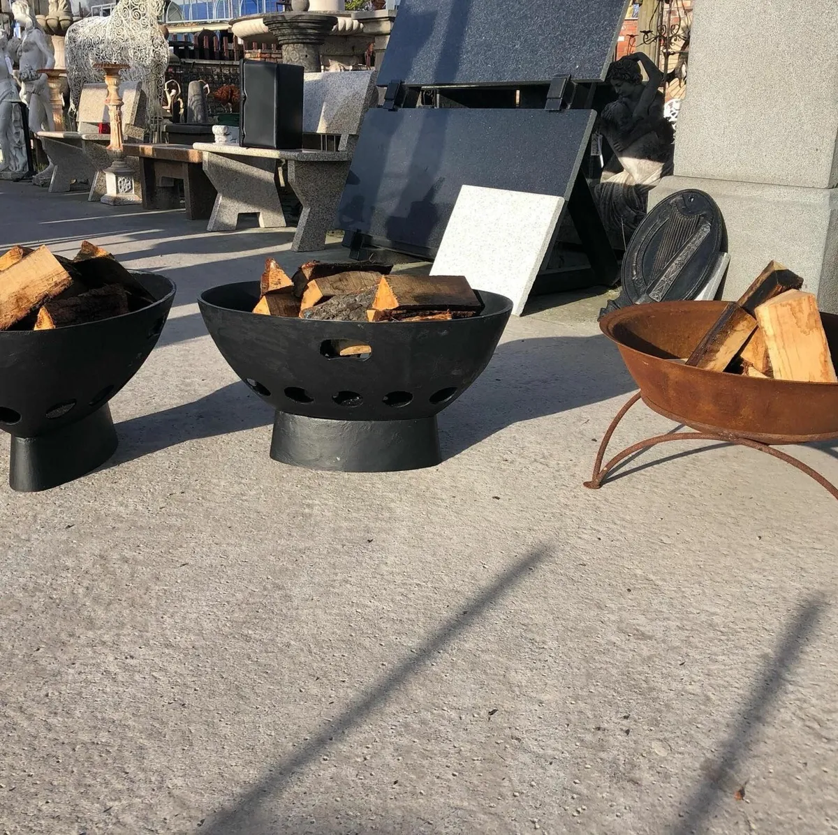 Cast iron Fire Pit ONLY€150 - Image 3