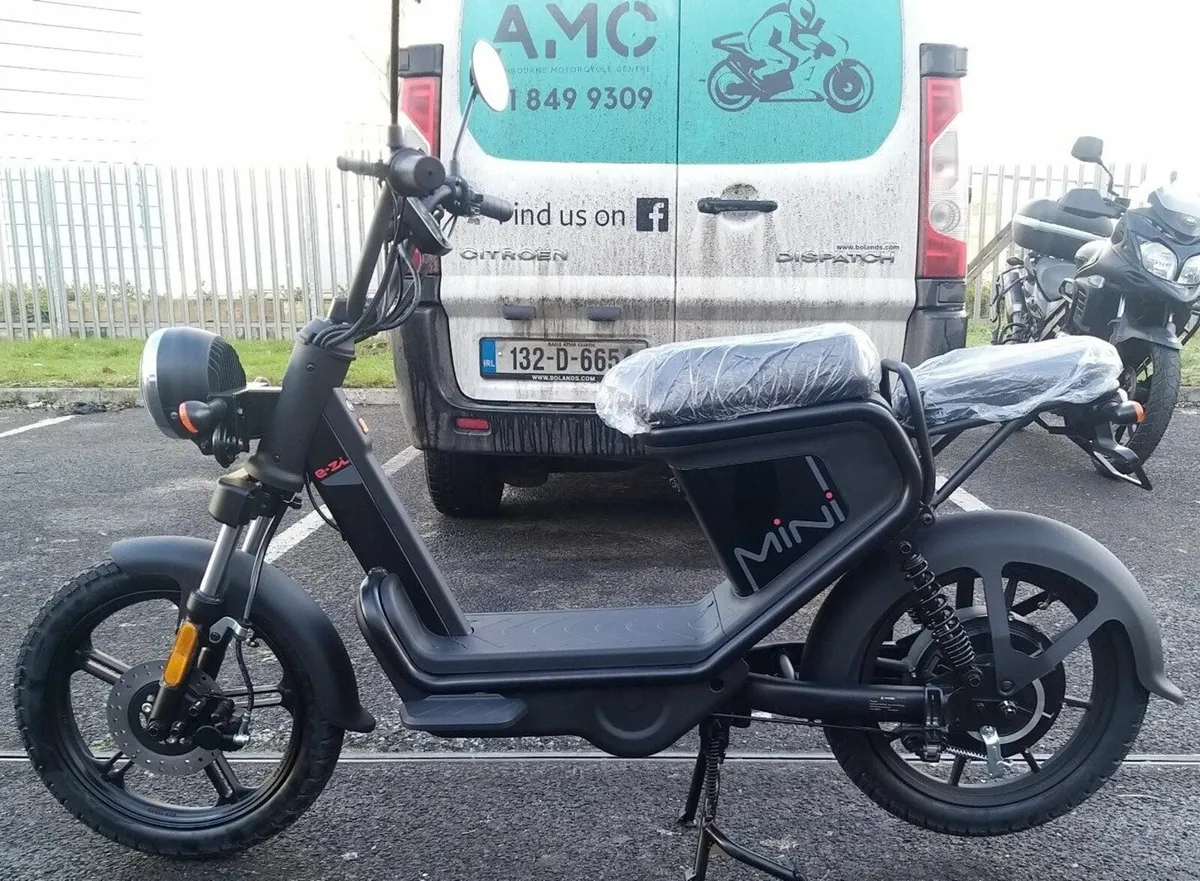 KEEWAY EZI-MINI Electric Scooter