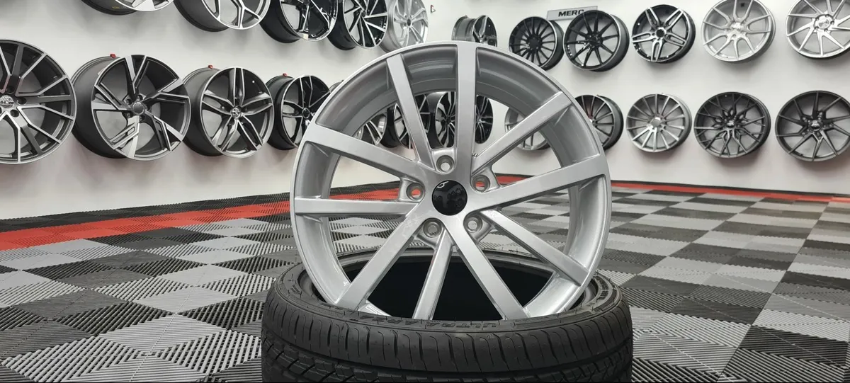 Volkswagen Vancouver Alloy wheels - Image 1