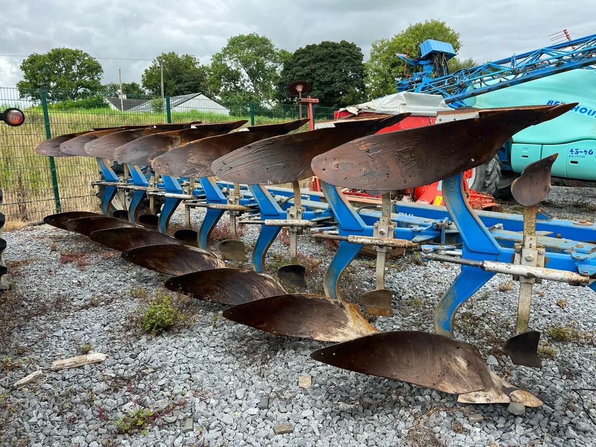 Overum 7 furrow plough - Image 4